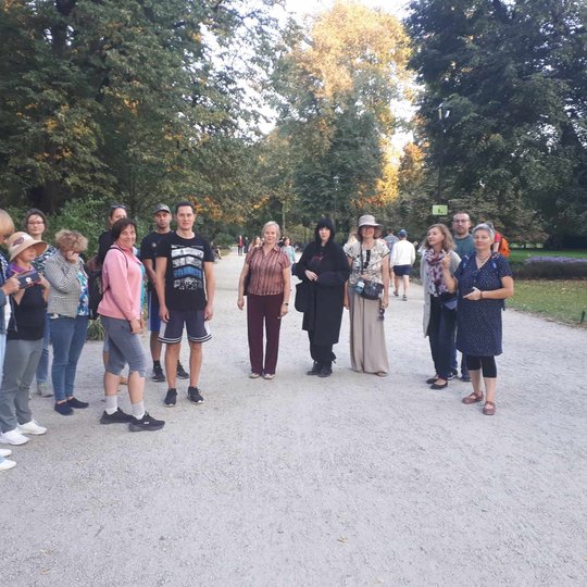 Vakarinė ekskursija tęsiasi Bernardinų sode.