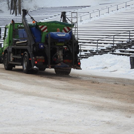 Estrados tvarkymo darbai.