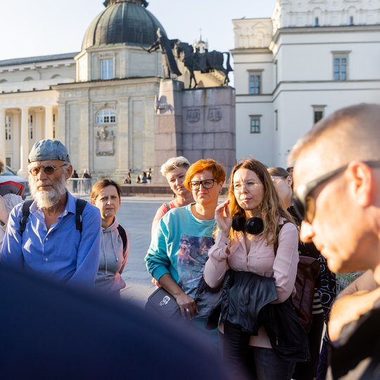Akimirka iš ekskursijos - užfiksuoti jos dalyviai.