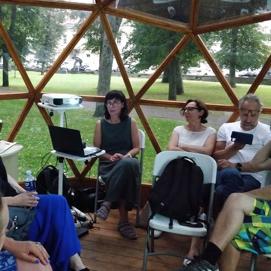 Vilniaus pilių kupole dr. Rūtilė Pukienė pasakoja apie dendrochronologiją.