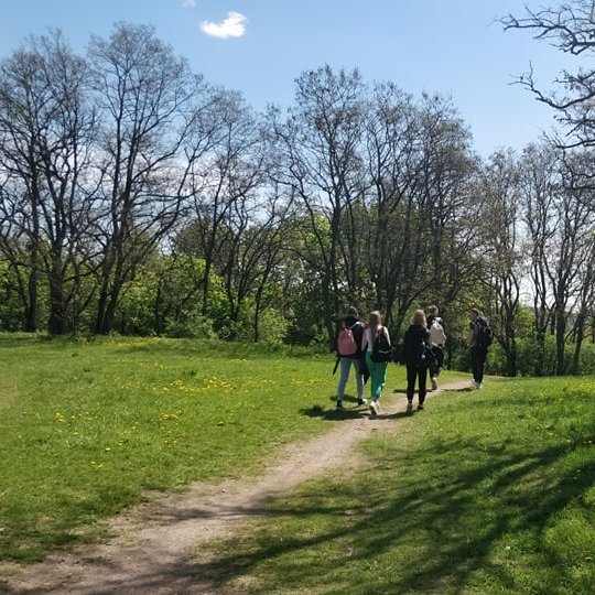 Studentai žingsniuoja nuo Stalo kalno.