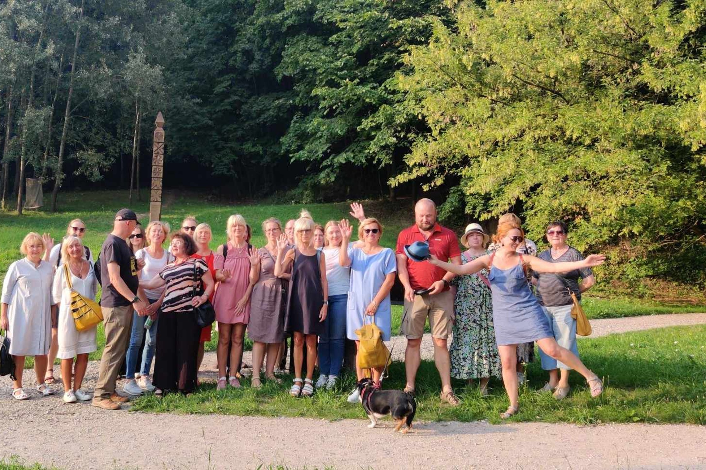 Ekskursijos dalyvių grupė Bekešo pliaže.