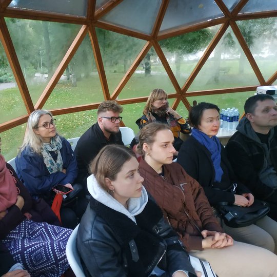 Paskaitos dalyviai Vilniaus pilių kupole.
