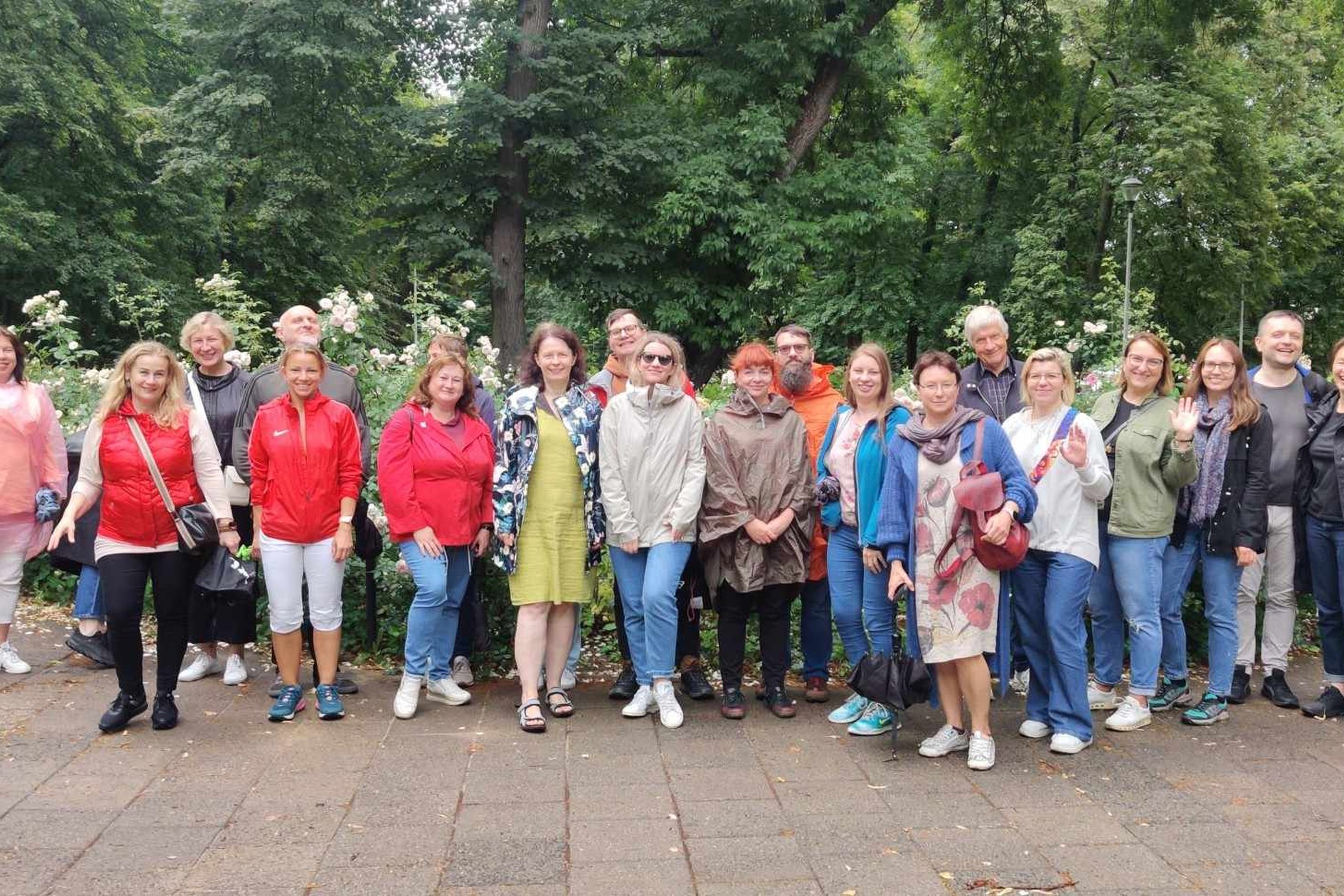 Nepabijoję lietaus, į ekskursiją atvyko dvidešimt vienas istorijos entuziastas.