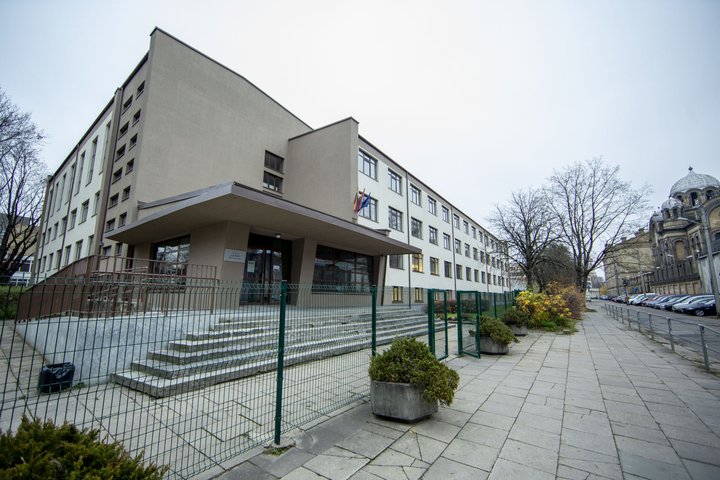 Vilniaus kunigaikščio Gedimino progimnazija iš lauko.