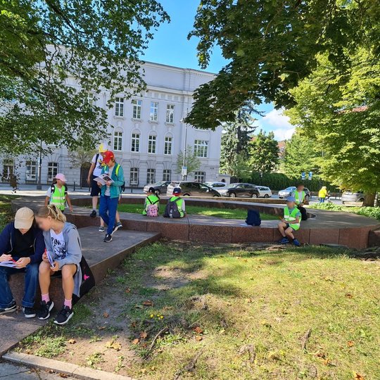 Kažkada granito plokštės buvo gynybiniai bokštai, o dabar tai puiki vieta atsipūsti pavėsyje.