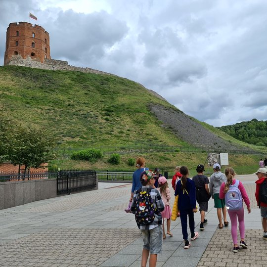 Ekskursija prasidėjo nuo Gedimino pilies bokšto.
