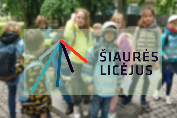 nuotraukos fone matosi vaikai, priekyje permatomas Šiaurės licėjaus logotipas.