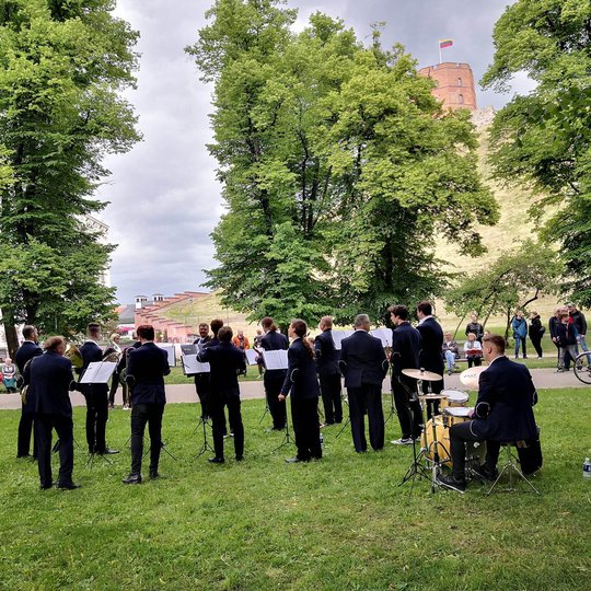 Geras orkestras neapsieina ir be dirigento. Šis taip pat atkeliavo į Pilių parką.
