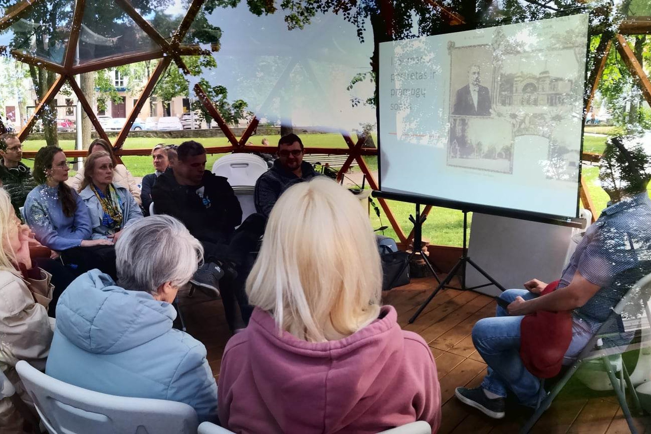 Į paskaitą Vilniaus piliaus kuople buvo rezervuotos visos vietos.