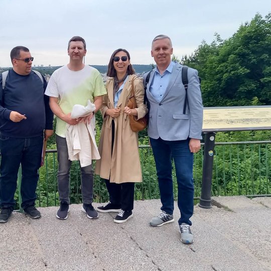 Rezervato svečiai su direkcijos direktoriumi ant Trijų kryžių kalno aikštelės.