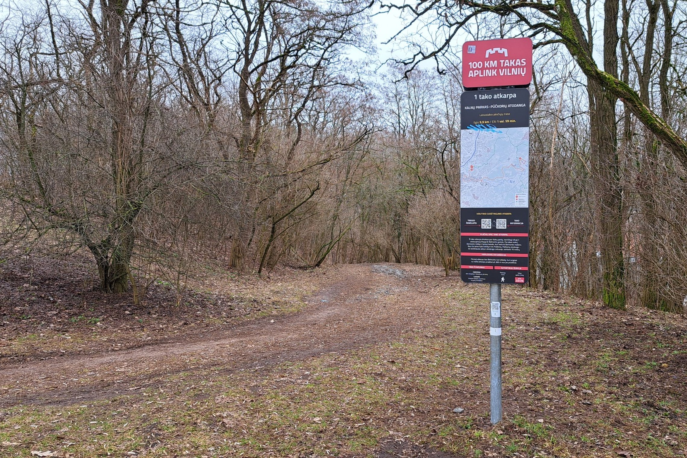 Informacinis žemėlapis ant Stalo kalno. Jau sutvarkytas.