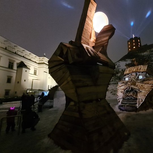 Vilniaus šviesos festivalio instaliacija Gedimino kalno pietiniame šlaite.