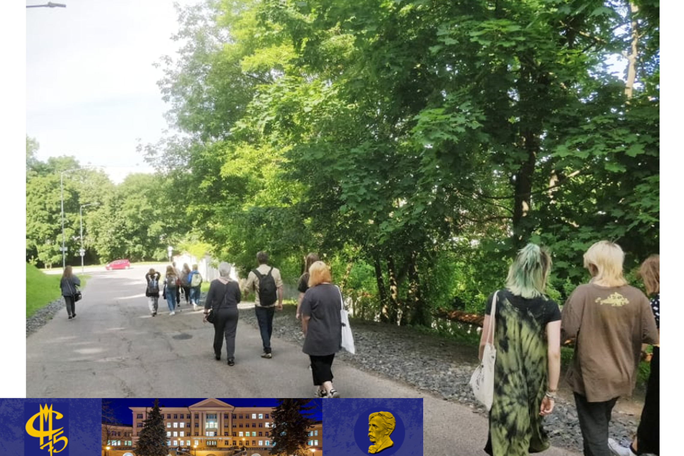 Grupė M. K. Čiurlionio menų mokyklos devintokų leidžiasi nuo Kalnų parko pusės į miestą. Yra šilta vasaros diena.