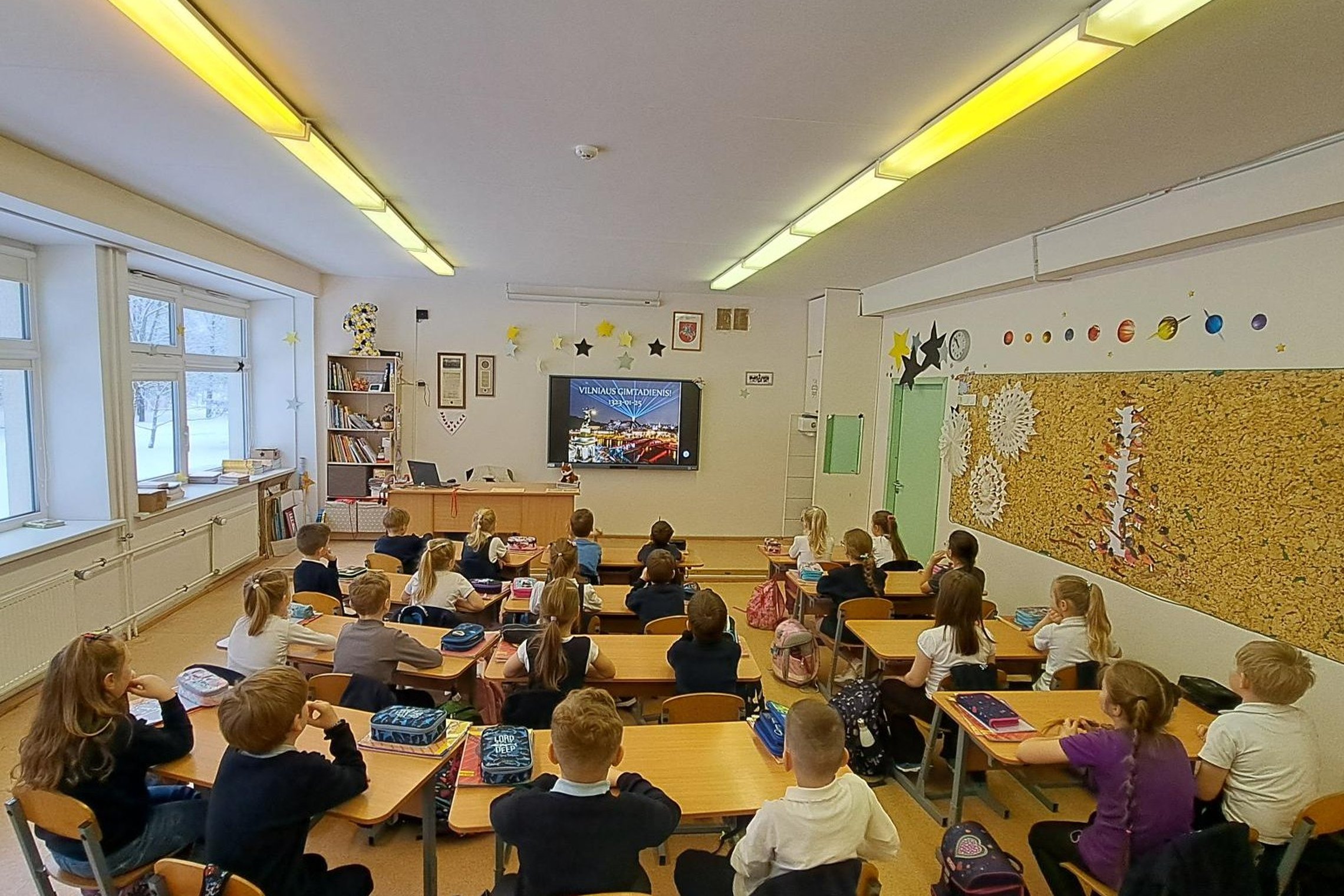 Nuotraukoje vaikai dalyvauja edukacijoje "Vilniaus gimtadienis ir Gediminas".