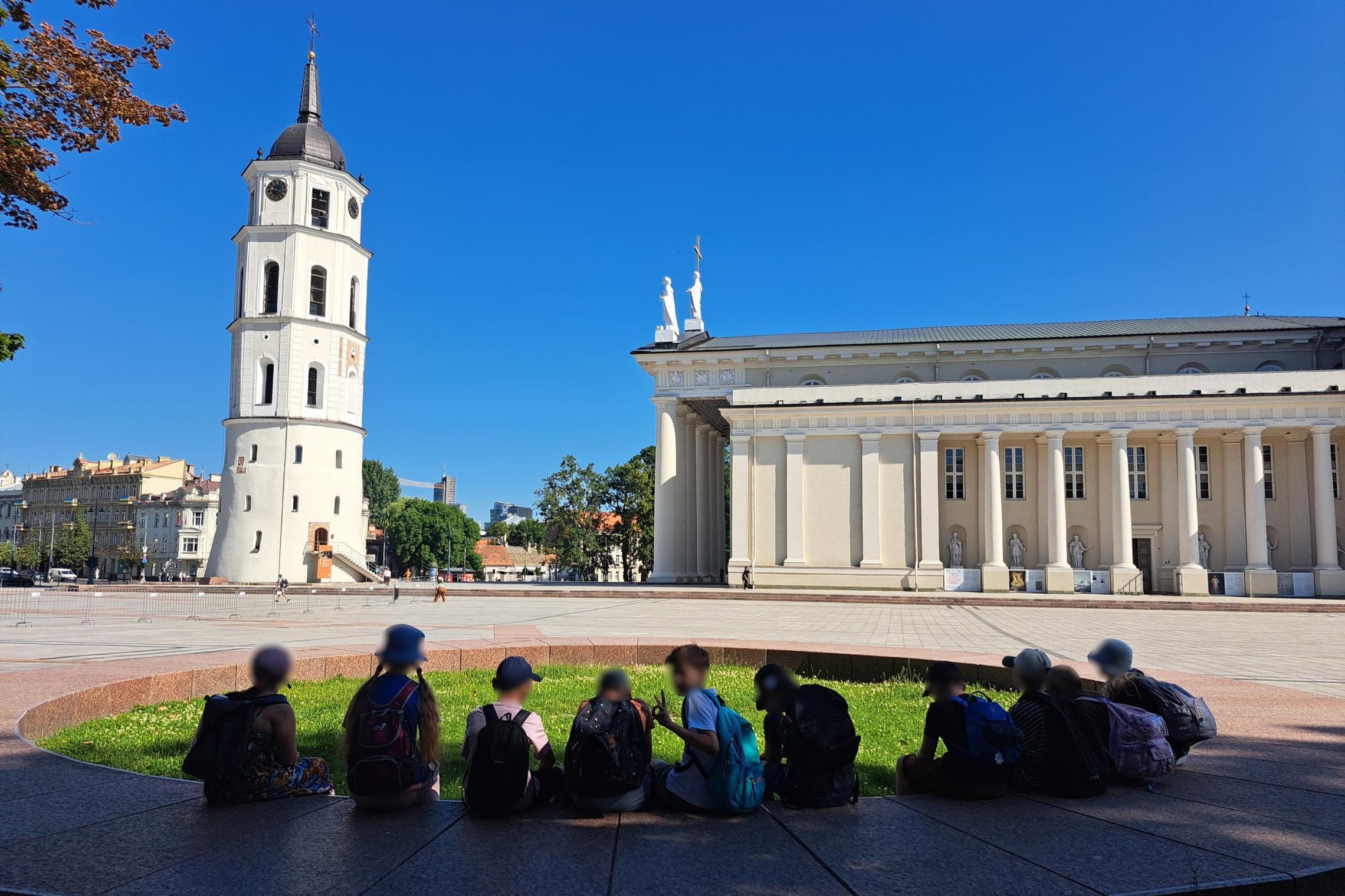 Nuotraukoje stovyklautojai dalyvauja edukacijoje „Gediminas ir Vilniaus trys pilys“.